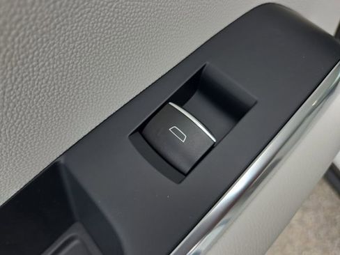 New 2026 GMC Acadia Denali w/ Super Cruise Package FWD image 12