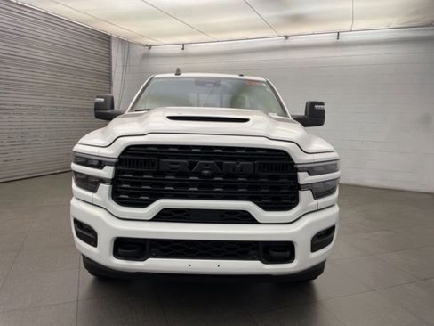 New 2026 RAM 2500 Limited image 9