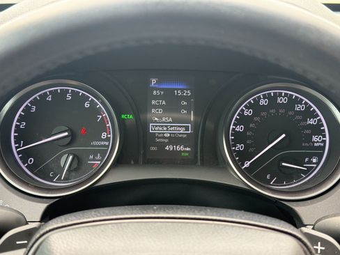 Used 2023 Toyota Camry SE FWD image 21