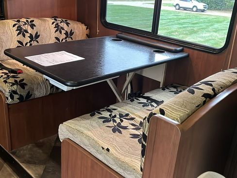 Used 2013 Ford E-450 and Econoline 450 Super Duty w/ Motorhome Prep Pkg image 20