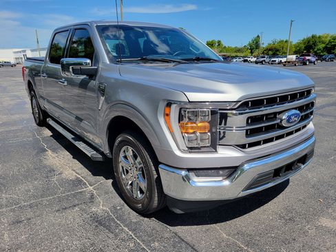 Used 2023 Ford F150 Lariat RWD image 3