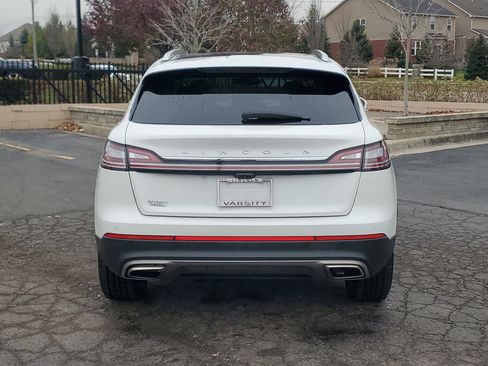 Certified 2022 Lincoln Nautilus Reserve w/ Equipment Group 201A image 5