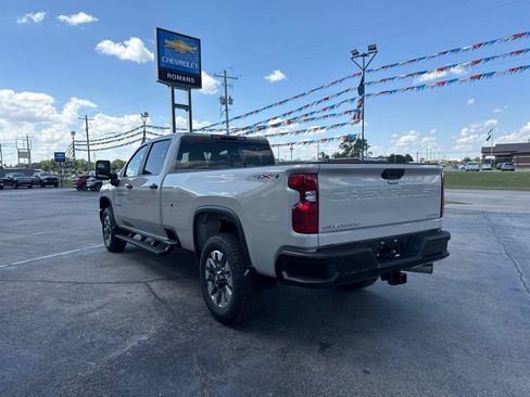 New 2026 Chevrolet Silverado 2500 Custom w/ Custom Value Package AWD/4WD image 8