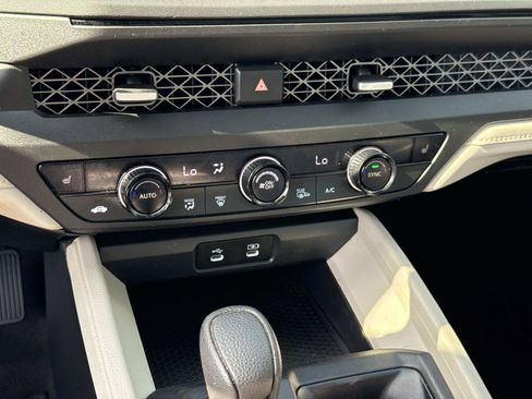 Used 2023 Honda Accord EX image 7