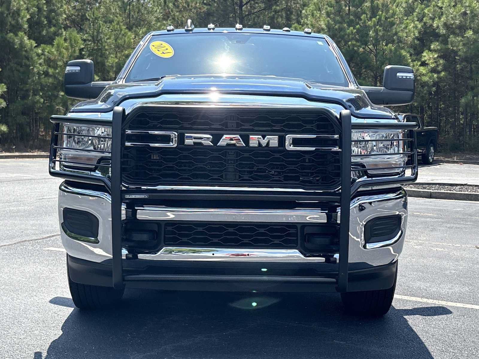 Used 2024 RAM 2500 Tradesman w/ Chrome Appearance Group AWD/4WD image 25