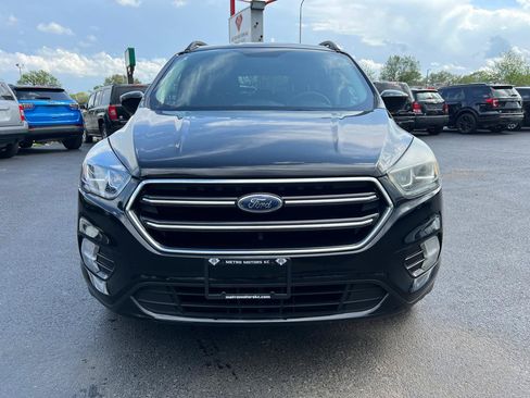 Used 2017 Ford Escape SE w/ SE Sport Appearance Package FWD image 9