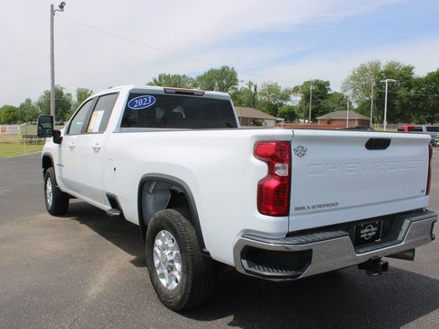 Used 2023 Chevrolet Silverado 2500 LT AWD/4WD image 7