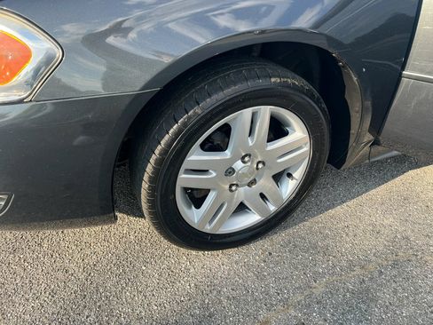 Used 2016 Chevrolet Impala LT FWD image 5