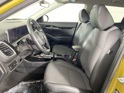 Used 2024 Kia Seltos S FWD image 16