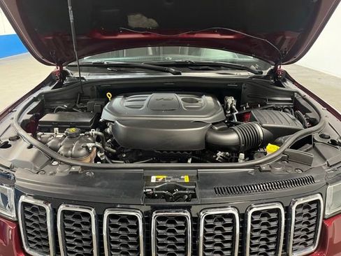 Used 2021 Jeep Grand Cherokee Limited AWD/4WD image 9