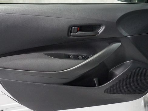 Used 2022 Toyota Corolla LE FWD image 27