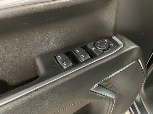 Used 2023 Chevrolet Silverado 1500 LT AWD/4WD image 19