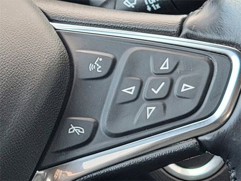 Used 2020 Chevrolet Equinox LT image 34