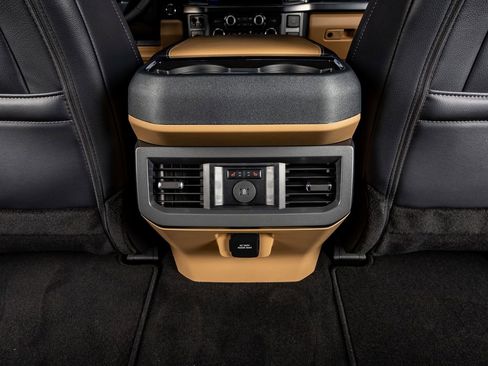 Used 2026 Ford F450 Lariat image 33