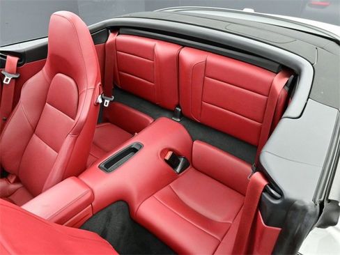 Used 2018 Porsche 911 Turbo image 13