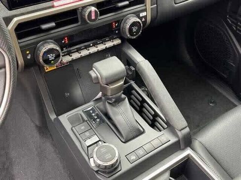 New 2024 Toyota Tacoma Limited w/ Limited Package (LT) image 25