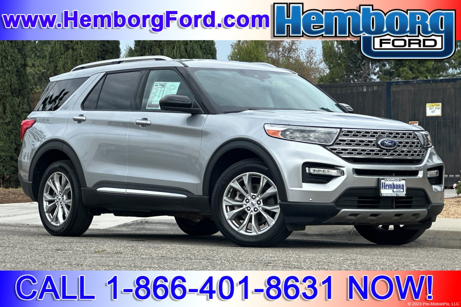 Used 2023 Ford Explorer Limited AWD/4WD image 1