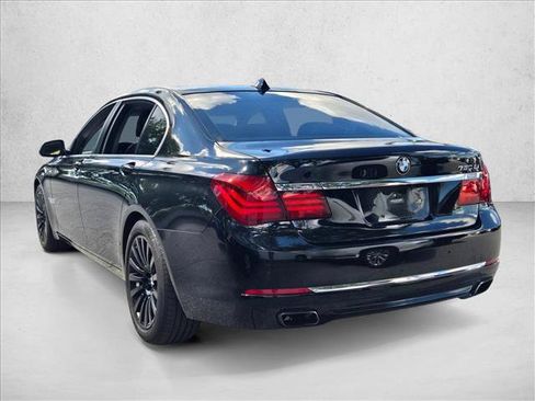 Used 2013 BMW 750Li RWD image 7
