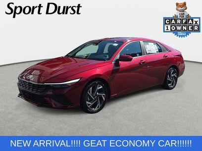 Used 2024 Hyundai Elantra SEL w/ Convenience Package