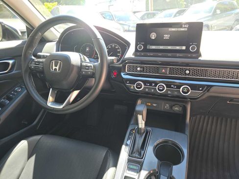 Used 2024 Honda Civic EX-L image 11