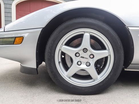 Used 1996 Chevrolet Corvette Convertible RWD image 87
