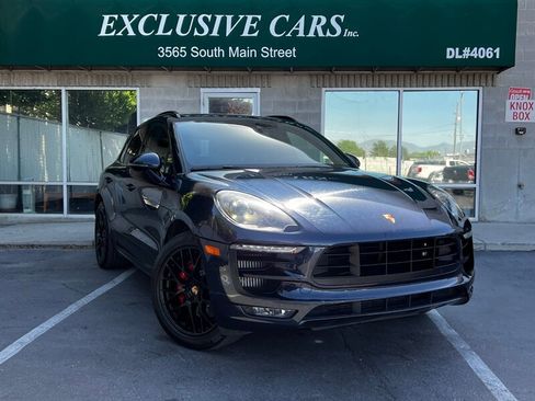 Used 2018 Porsche Macan GTS AWD/4WD image 1