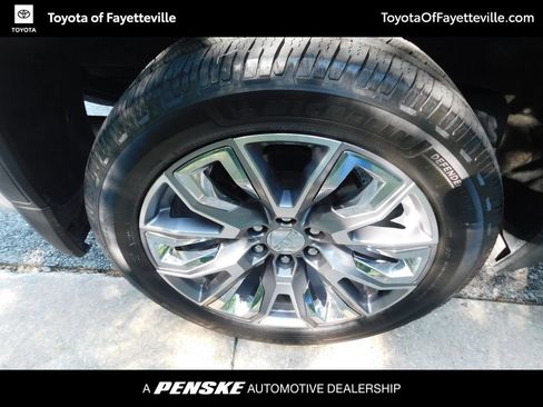 Used 2023 GMC Sierra 1500 Denali AWD/4WD image 8