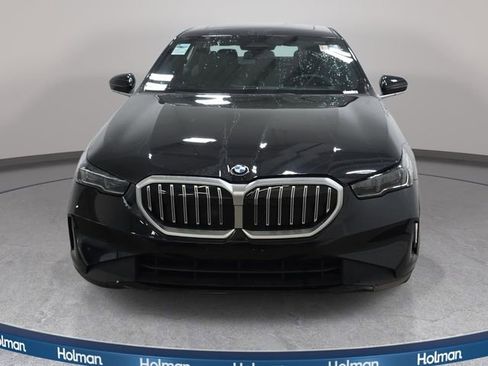 Certified 2026 BMW 530i xDrive w/ Premium Package AWD/4WD image 2