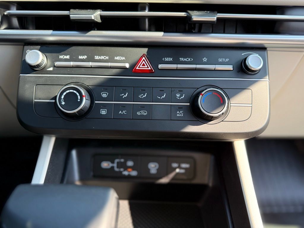 New 2025 Hyundai Tucson SE FWD image 24