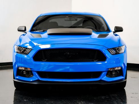 Used 2017 Ford Mustang GT image 7