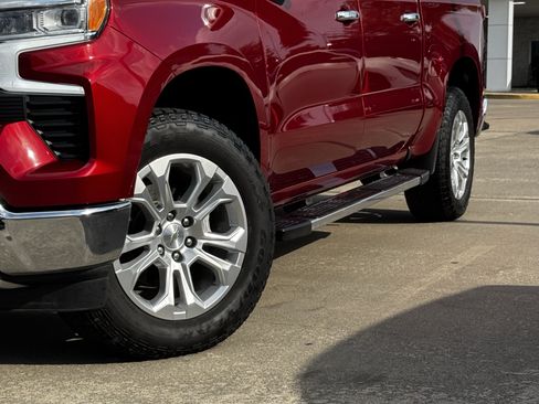 Used 2024 Chevrolet Silverado 1500 LTZ AWD/4WD image 12