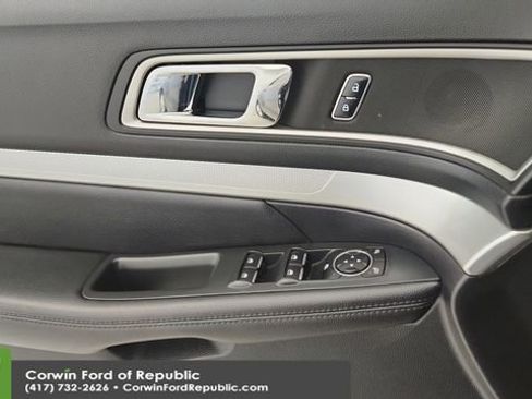 Used 2017 Ford Explorer XLT w/ Equipment Group 202A image 22