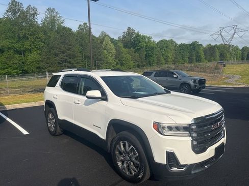 Used 2022 GMC Acadia SLE w/ Driver Convenience Package AWD/4WD image 3