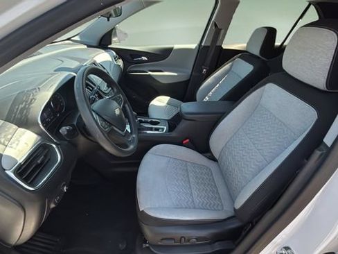 Used 2023 Chevrolet Equinox LT w/ LPO, Floor Liner Package FWD image 19