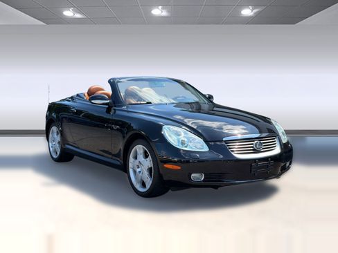 Used 2005 Lexus SC 430 Convertible RWD image 7