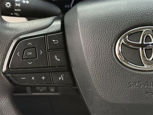 Used 2022 Toyota Sienna LE image 13