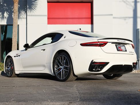 Used 2024 Maserati GranTurismo Trofeo image 30