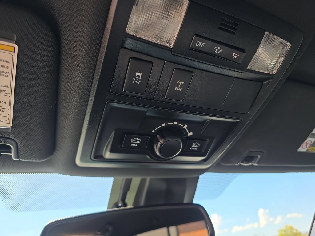Used 2019 Toyota Tacoma TRD Off-Road w/ Technology Package AWD/4WD image 27