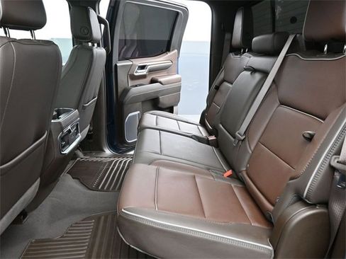 Used 2025 GMC Sierra 1500 Denali w/ Denali Reserve Package image 11