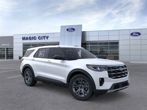 New 2026 Ford Explorer Active w/ Active Comfort Package AWD/4WD image 7