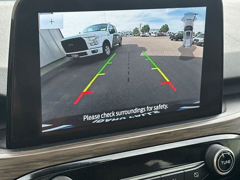 Used 2020 Ford Escape Titanium AWD/4WD image 20