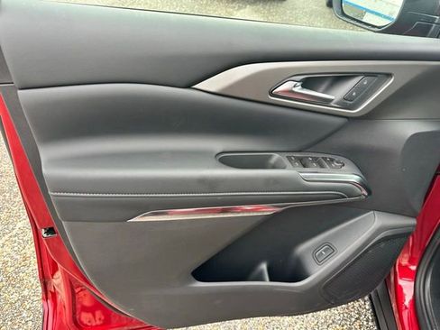 New 2026 Chevrolet Traverse LT w/ Driver Confidence Package image 24