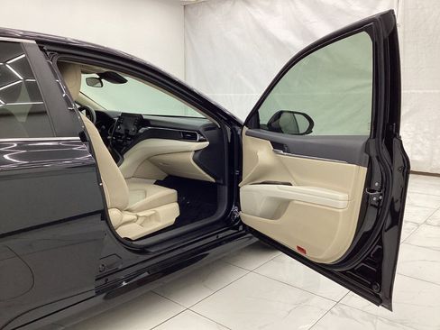 Used 2024 Toyota Camry LE image 17