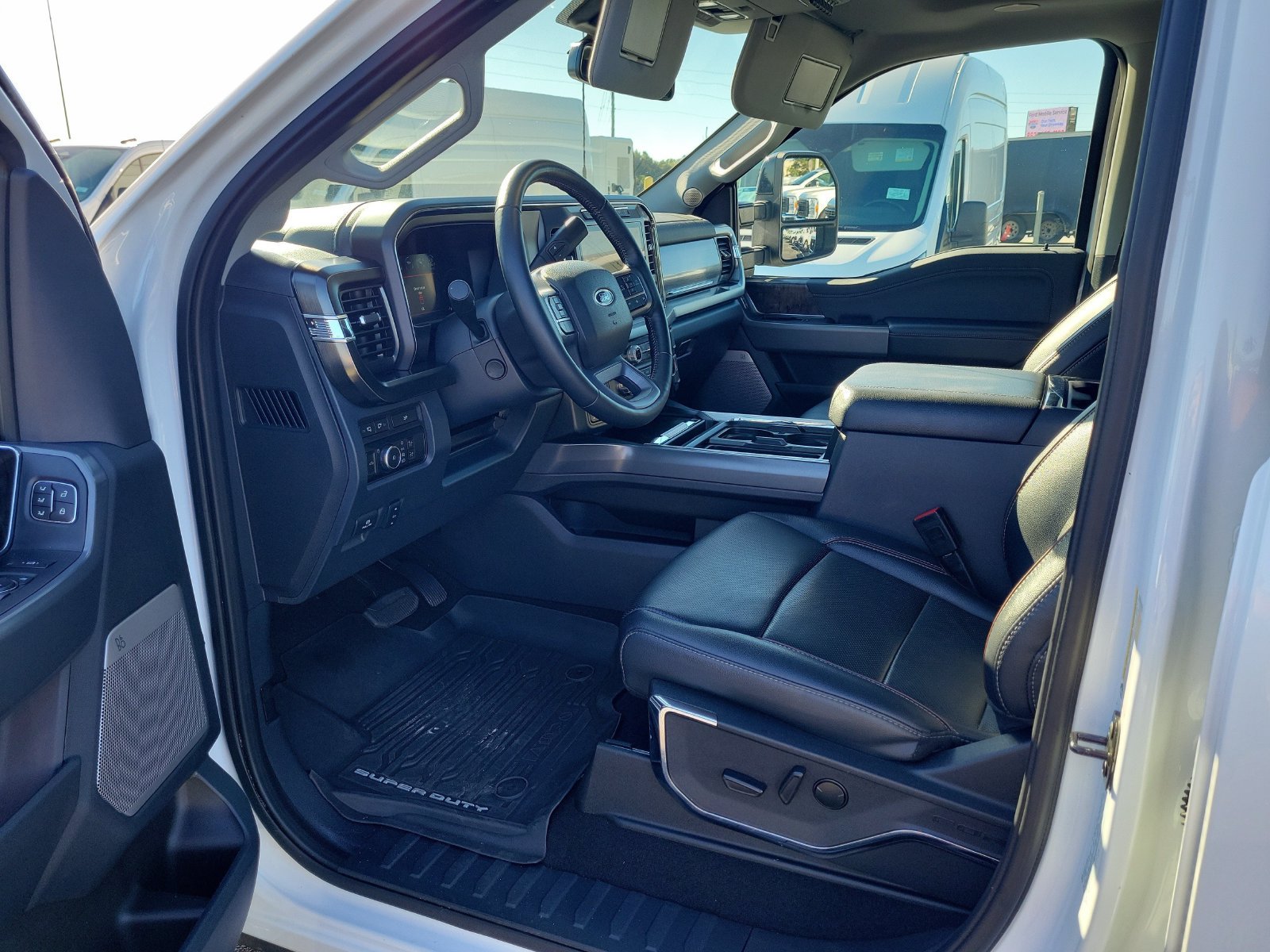Certified 2024 Ford F250 Lariat w/ Lariat Ultimate Package AWD/4WD image 15