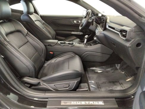Used 2024 Ford Mustang Premium image 33