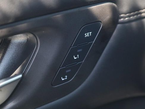 New 2026 Nissan Pathfinder Platinum AWD/4WD image 12