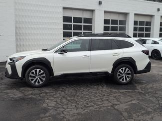 Used 2023 Subaru Outback Premium video 2