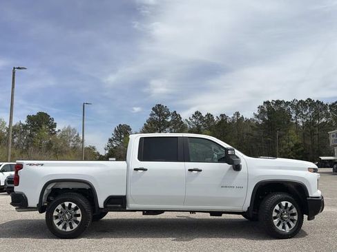 New 2026 Chevrolet Silverado 2500 Custom w/ Custom Convenience Package image 6