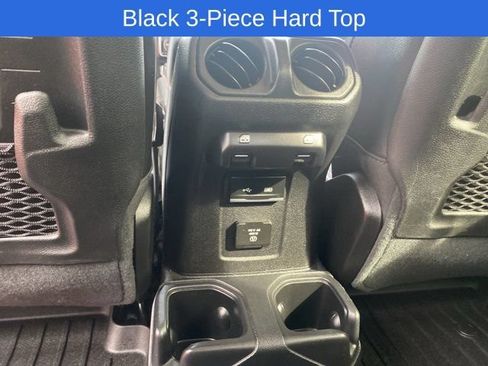 Used 2020 Jeep Gladiator Rubicon w/ Dual Top Group AWD/4WD image 20