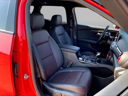 Used 2024 Chevrolet Blazer RS w/ Driver Confidence II Package FWD image 9